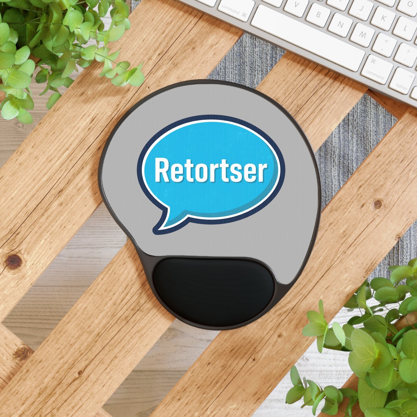 Retortser wrist rest for keyboards